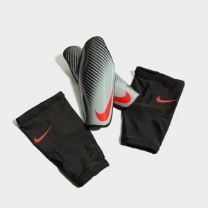 Nike Protegga Carbonite Shinguards Säärisuojat Harmaa