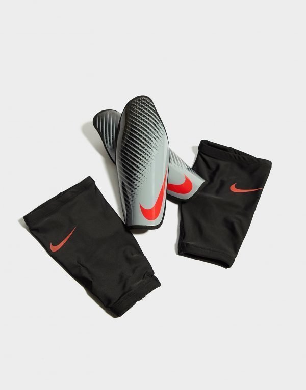 Nike Protegga Carbonite Shinguards Säärisuojat Harmaa