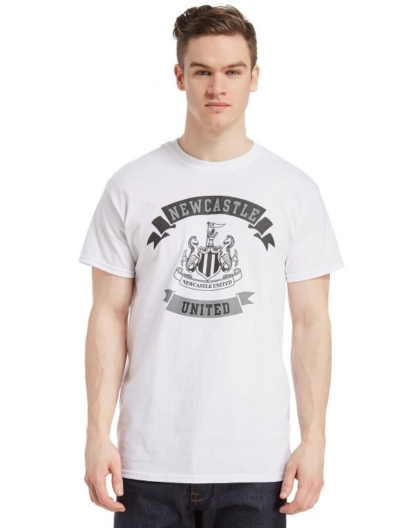 Official Team Newcastle United Scroll T-Shirt Valkoinen